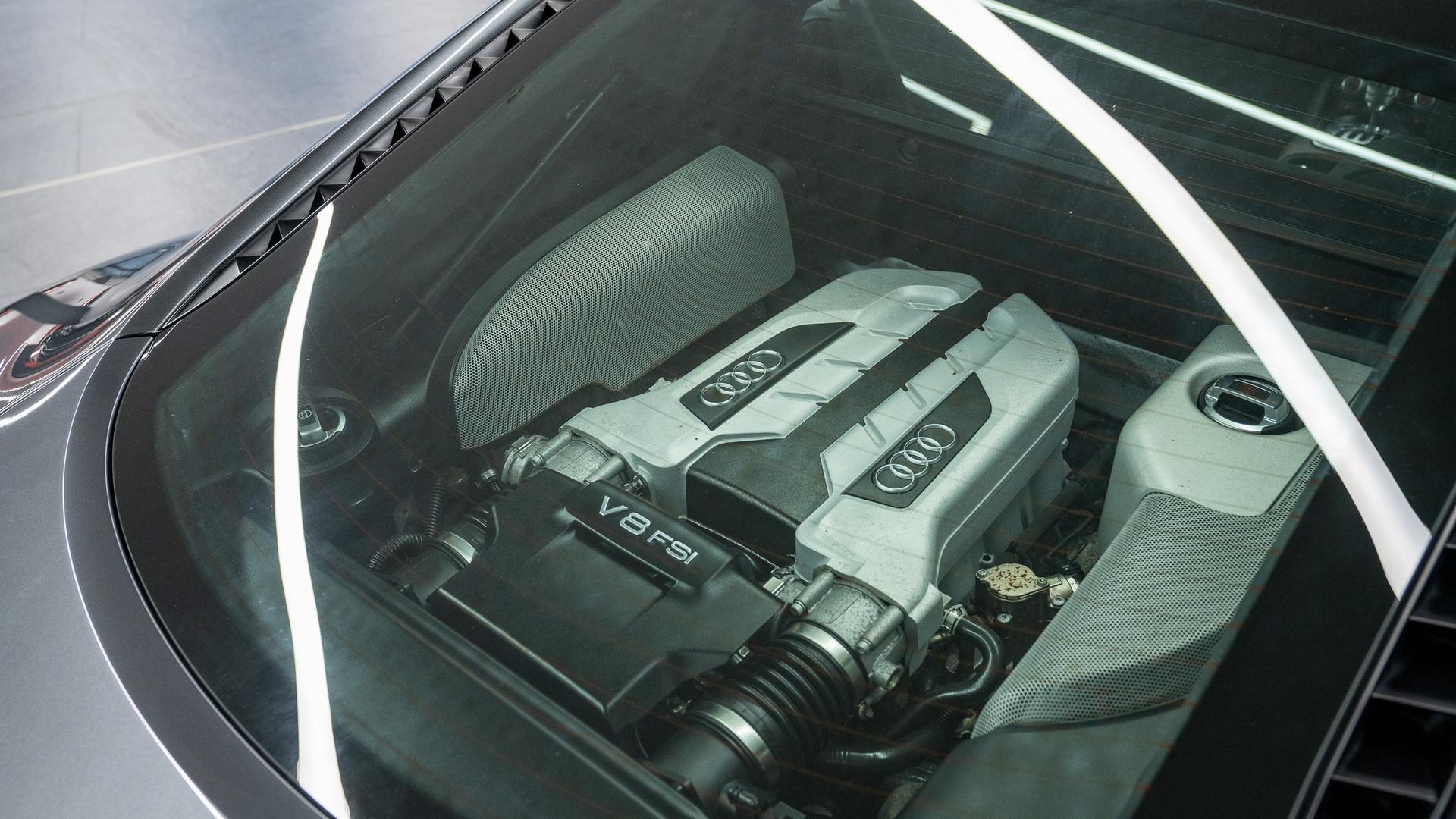 Audi R8 Photo a4545d8f-8c92-499d-be78-971d48a935e3.jpg