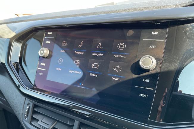 VOLKSWAGEN T-Cross Photo 10