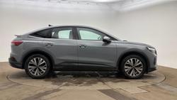 Audi Q4 e-tron Photo 4
