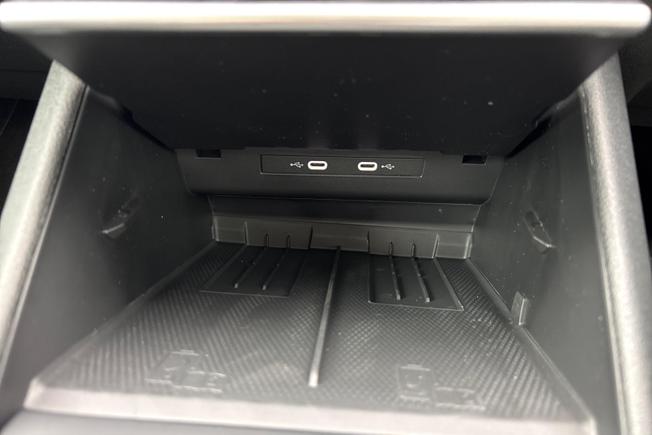 VOLKSWAGEN  Tiguan  Photo 23