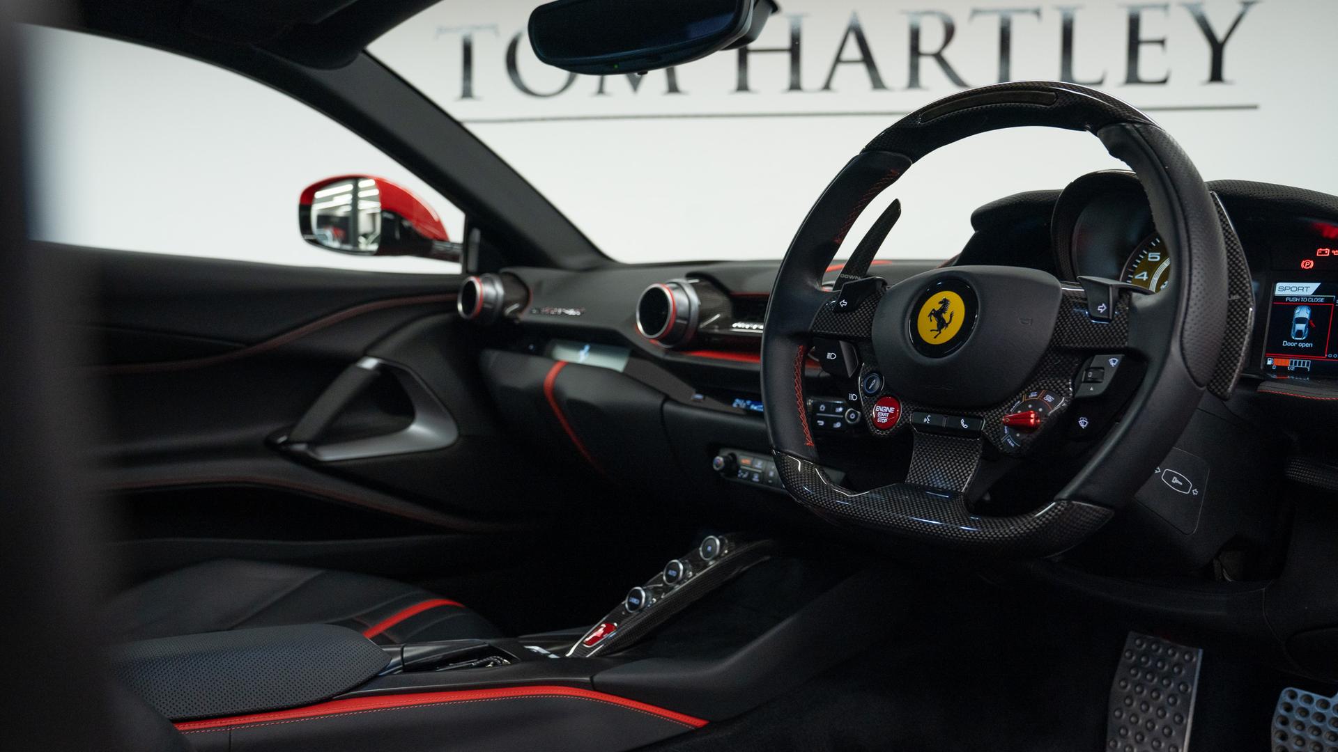 Ferrari 812 Superfast Photo a4669ccf-0d26-44a0-bbc5-a5d0f32a0a9e.jpg