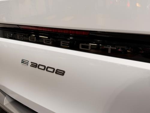 Peugeot E-3008 Photo a46c5ef9-3b56-4a01-a7a1-7413d250eac8.jpeg