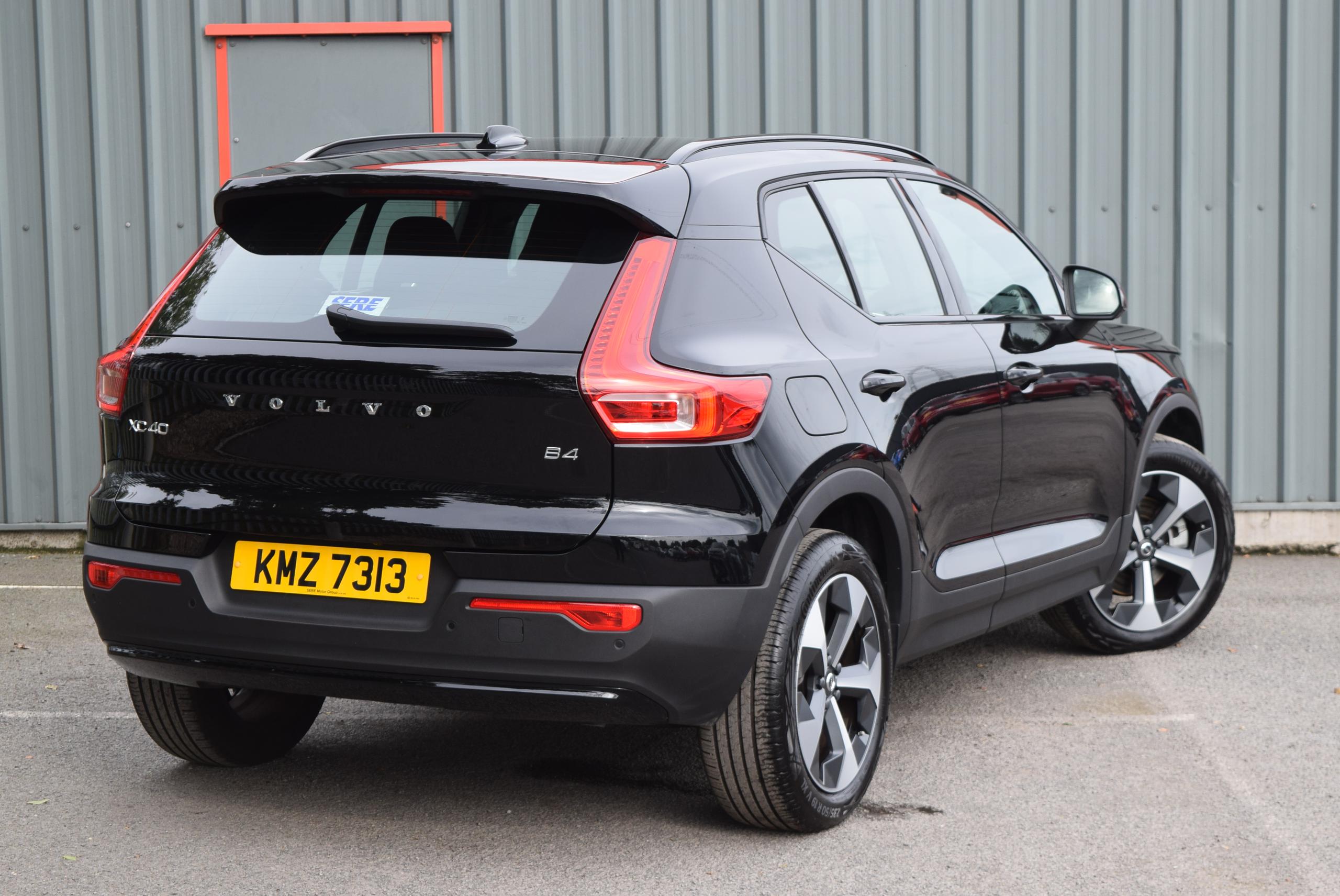 2026 VOLVO XC40 2.0 B4P Plus Dark 5dr Auto - vehicle photo 37 for sale on PureCar