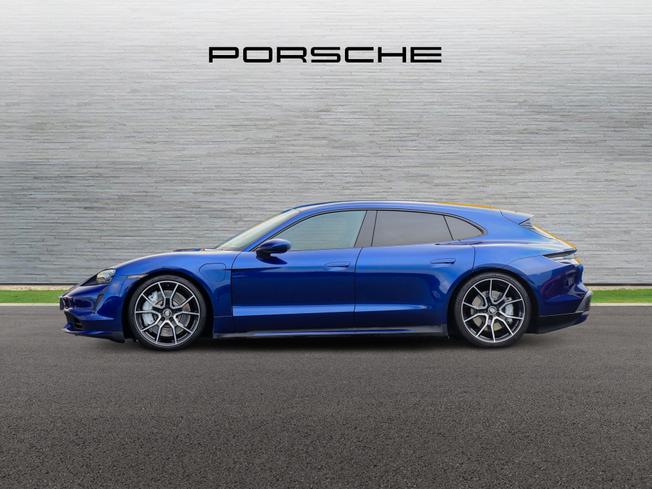 PORSCHE Taycan Photo 5