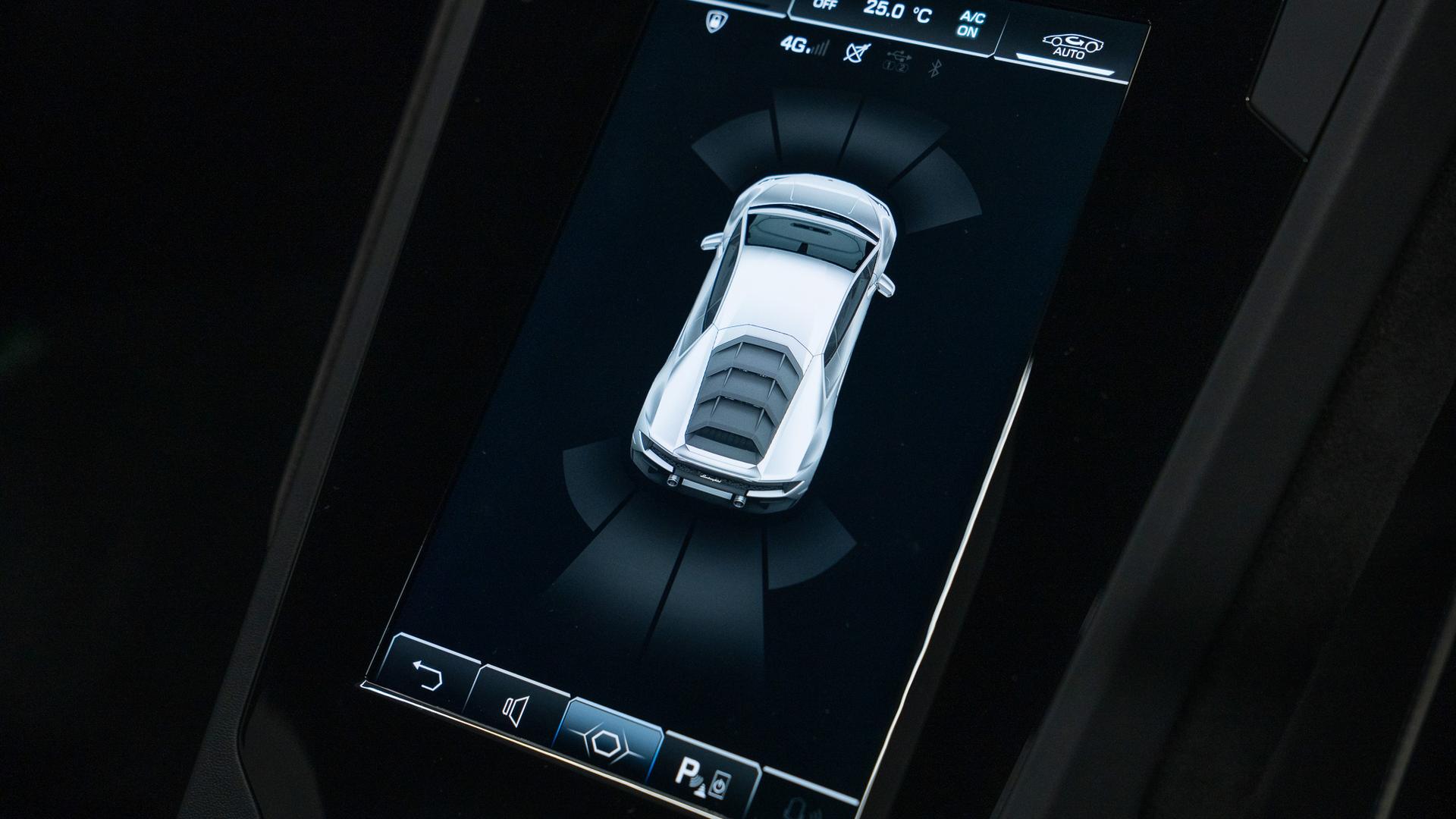 LAMBORGHINI Huracan Photo a481fe9e-161f-452e-8173-c9520256d00c.jpg