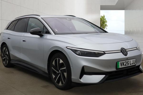 Used 2025 VOLKSWAGEN ID.7 210kW Match Pro 77kWh 5dr Auto Silver at SERE Motors