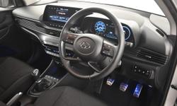 Hyundai BAYON Photo 2
