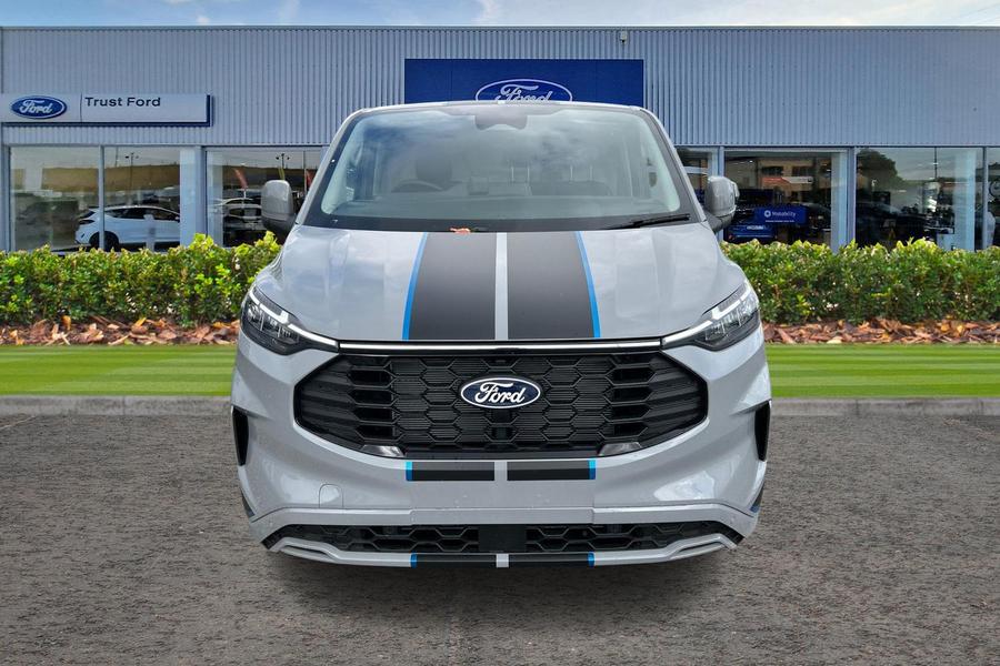 Ford TRANSIT CUSTOM Photo a4ac53cc-002d-49ab-8730-3c58005d0315.jpg