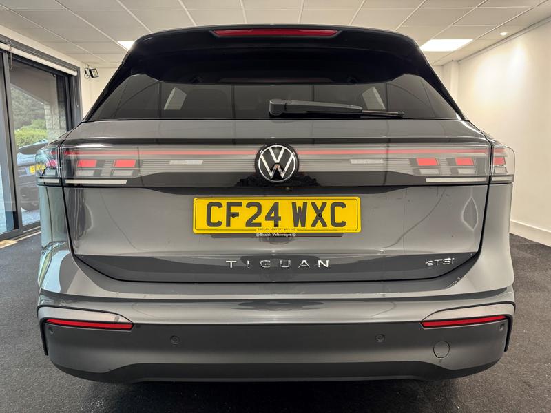 Volkswagen Tiguan Photo a4ad32ba-226e-4005-b804-cd8dc70559b6.jpg