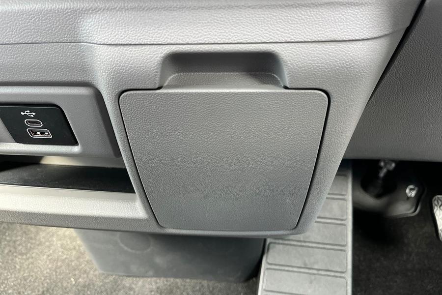 Ford TRANSIT CUSTOM Photo a4b83b97-d7ab-43dd-bc6a-5cce732d140d.jpg