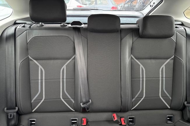 VOLKSWAGEN Taigo Photo 27