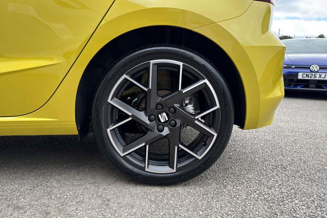 SEAT Ibiza Photo 24
