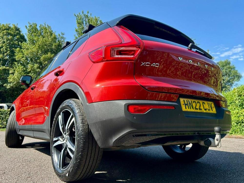 Used Volvo XC40 HN22CJV 8