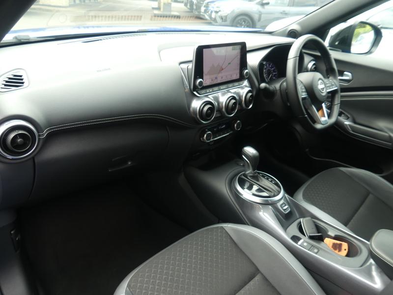 Nissan Juke Photo a4cf1300-1bc1-4f4c-a7e0-22369358c2ac.jpg