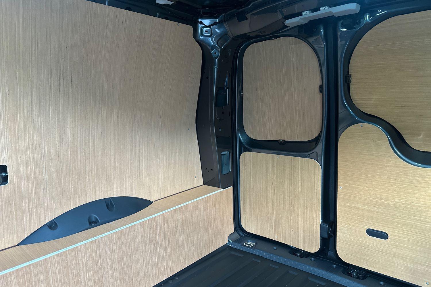 Ford TRANSIT CONNECT Photo 3