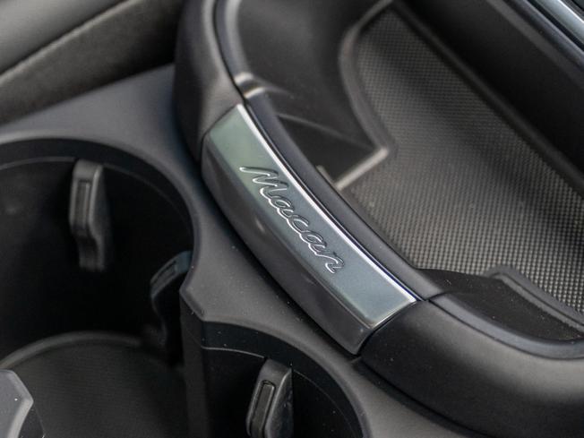 PORSCHE Macan Photo 28