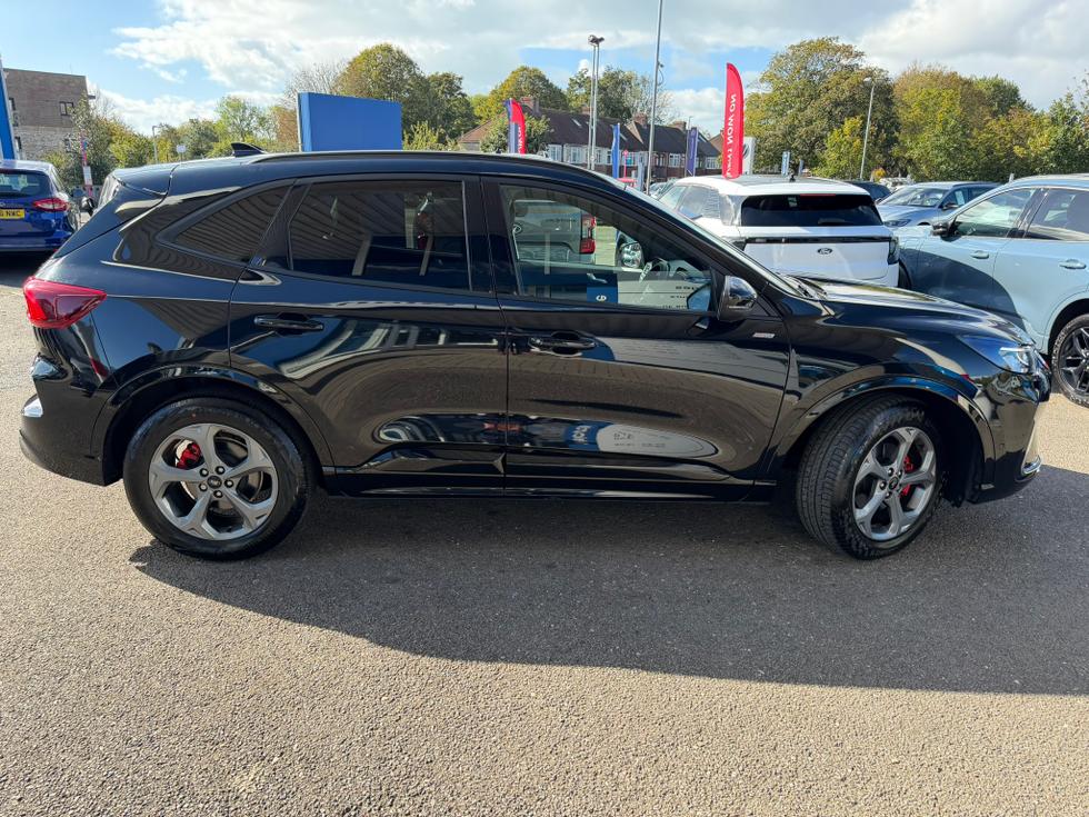 Ford Kuga Photo a51e0d20-e1fb-4bc6-a32e-c5d8acf6123a.JPEG