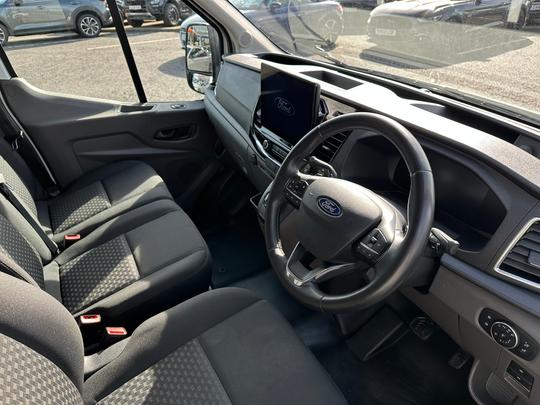 Ford Transit Photo a5275631-b6fe-400c-8361-7d0158b6120b.jpg