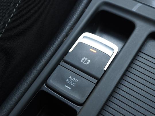 Volkswagen Golf Photo a5377bdc-0d69-4f22-b8fe-08a378dfe119.jpg