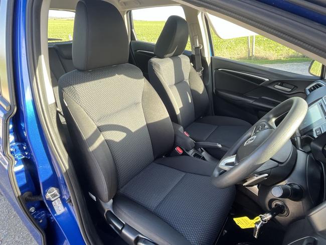 Honda Jazz Photo a5390b08-9755-407b-9b7c-34f720473ebd.jpg