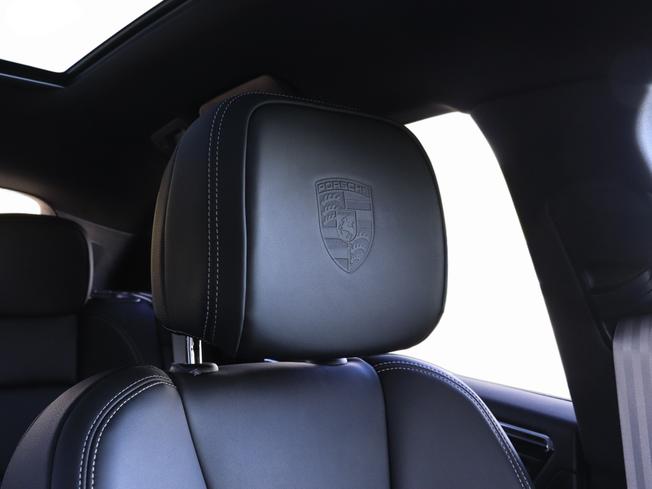 PORSCHE Macan Photo 18