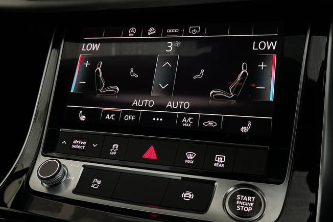 AUDI Q7 Photo 24