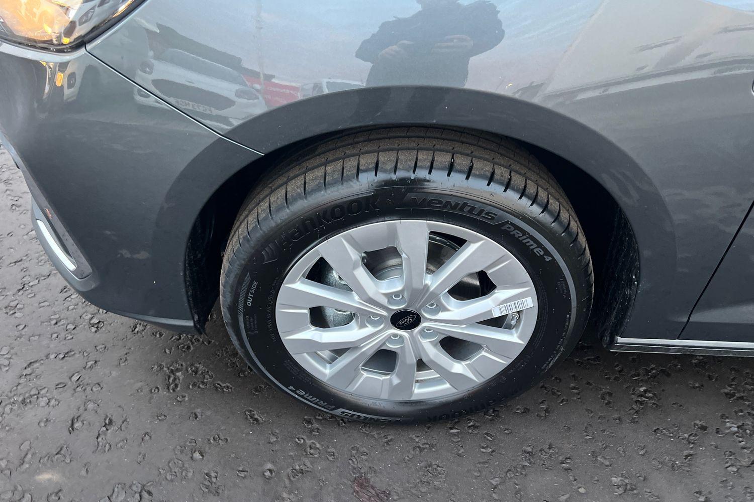 Ford TRANSIT CONNECT Photo 38