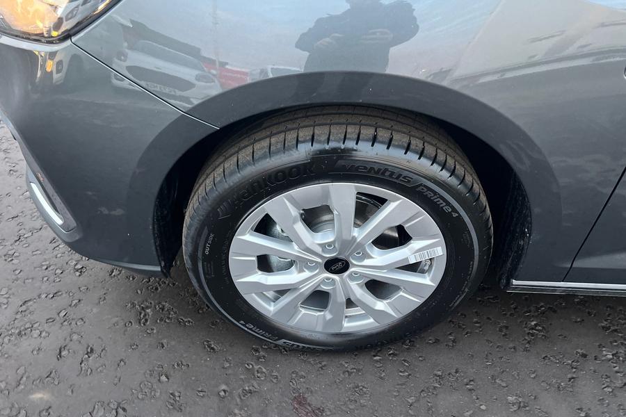 Ford TRANSIT CONNECT Photo a5609191-e975-4d52-bf72-beb83a8d4220.jpg