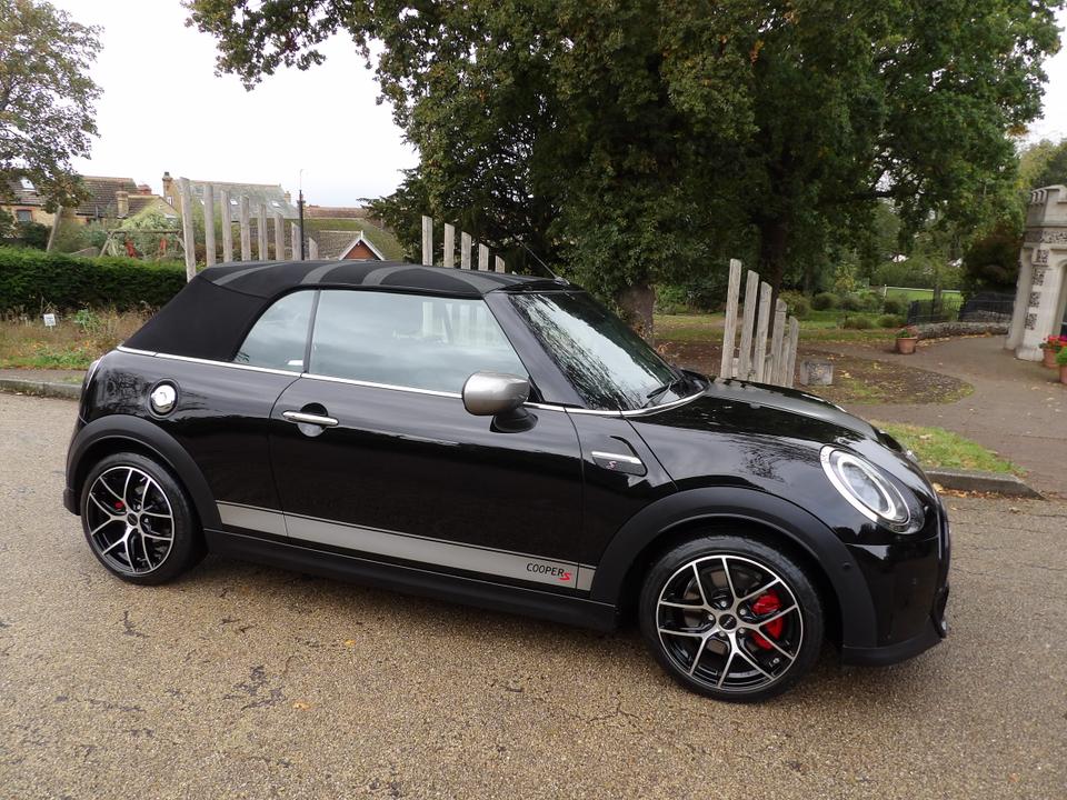 Used MINI Convertible LS21AZB 21
