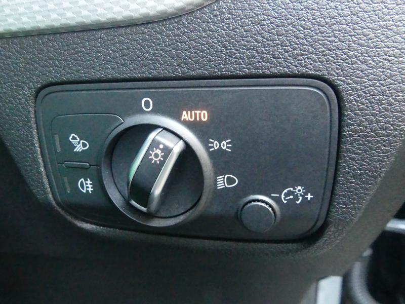 Audi Q2 Photo a5916ccb-9095-4b3e-82d5-5571f03c61be.jpg