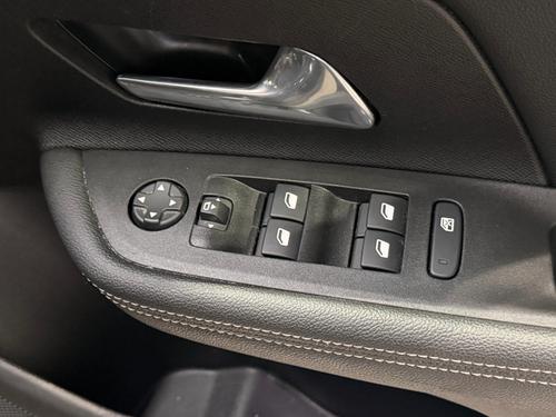 Vauxhall Mokka Photo a59cccf8-5267-4ea1-bd3b-3583434776f0.jpeg