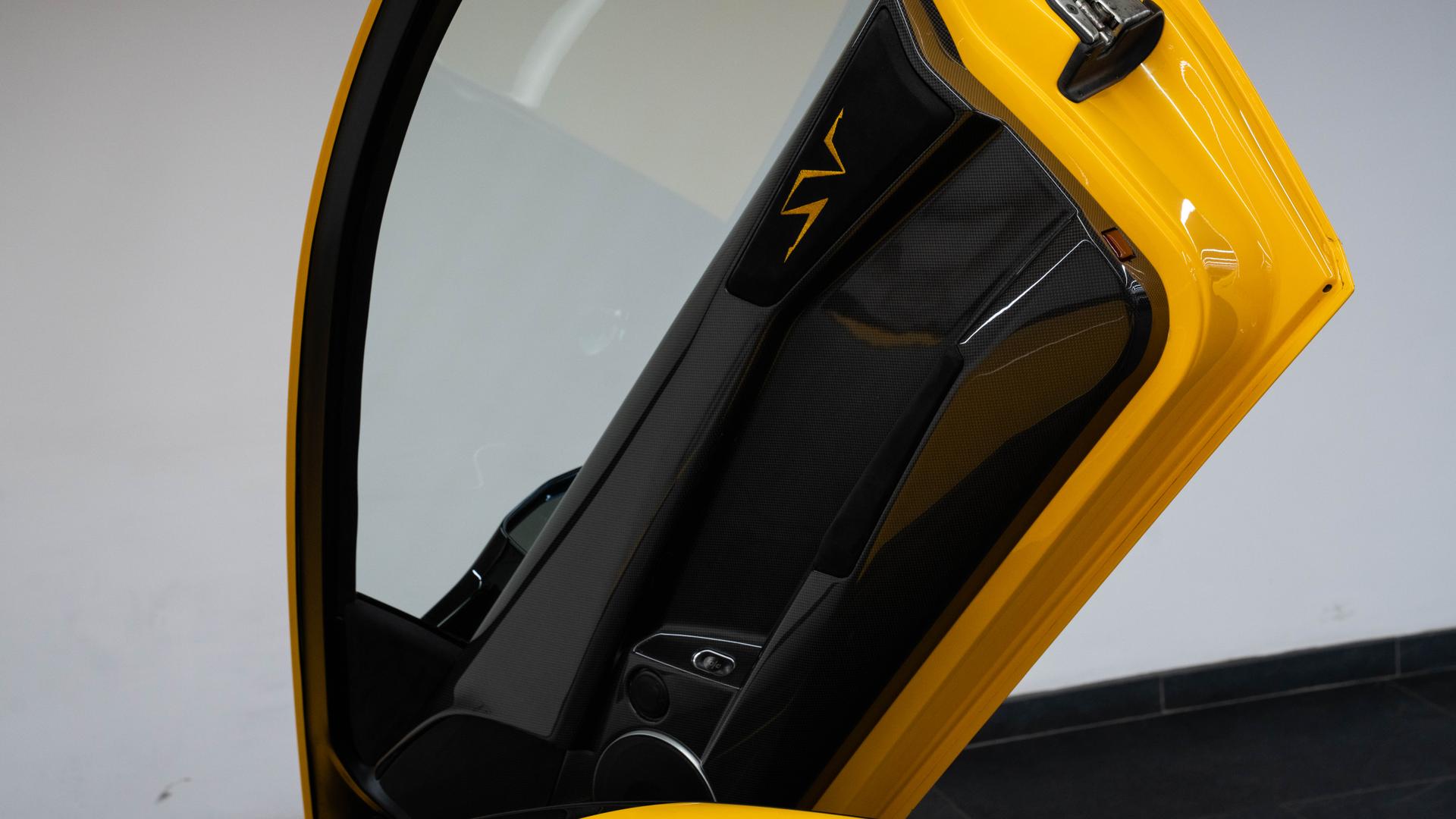 LAMBORGHINI Murcielago Photo a5a7af65-29ad-40ab-ae8a-3184e3760ef8.jpg