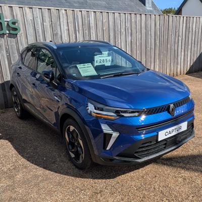 Used ~ Renault CAPTUR  techno full hybrid E-Tech 160hp MY26 at Harwoods Garage