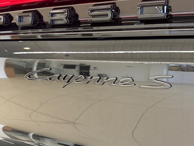 PORSCHE Cayenne Photo 46