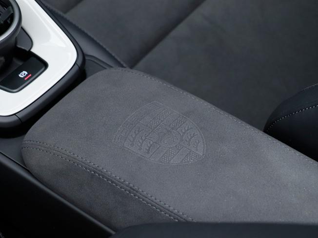PORSCHE 911 Photo 25