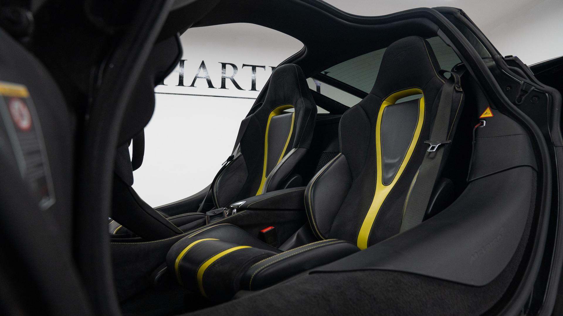 McLaren 720S Photo a5d1ca4c-8759-47d8-9b6f-00570c5af033.jpg