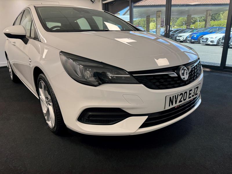 Vauxhall Astra Photo a5d37a3f-c665-4609-8e25-4dcb57afec4d.jpg