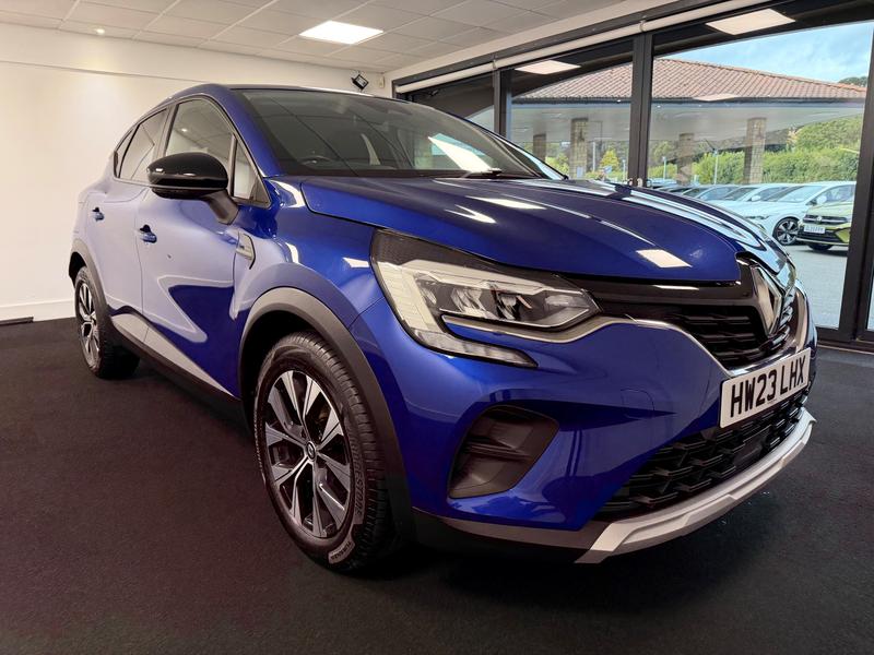 Renault Captur Photo a5dac60e-7232-421e-8d12-f0fbbebe89b0.jpg