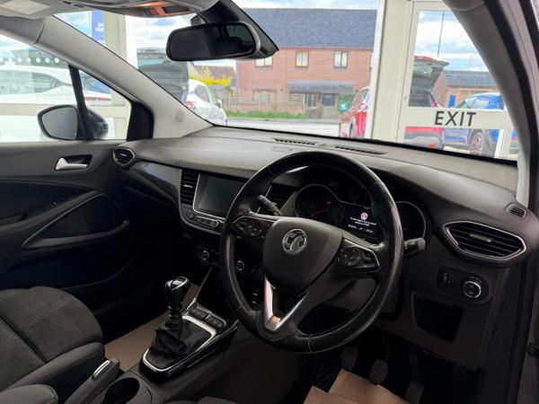 Used Vauxhall Crossland FD71UHH 13