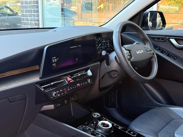 Kia Niro Photo a5e8f5ed-db2a-4fb9-b2eb-665a2a045a6e.jpg
