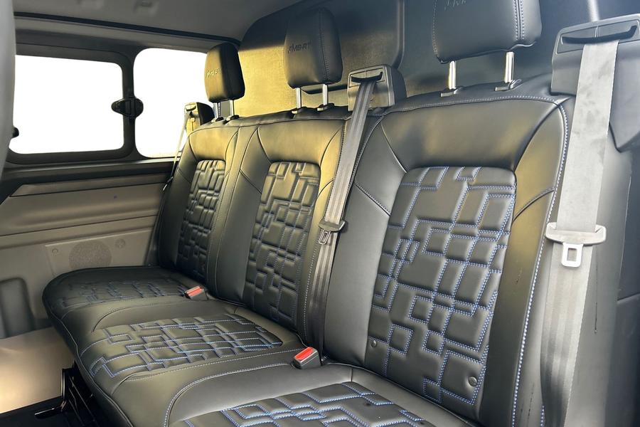 Ford TRANSIT CUSTOM Photo a5f78fcb-367a-491b-8c24-052b21ceadcc.jpg