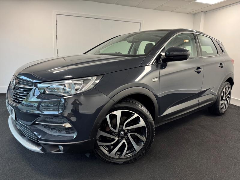 Vauxhall Grandland X Photo a6014acf-689f-49a4-88a9-60ee745bf3cd.jpg