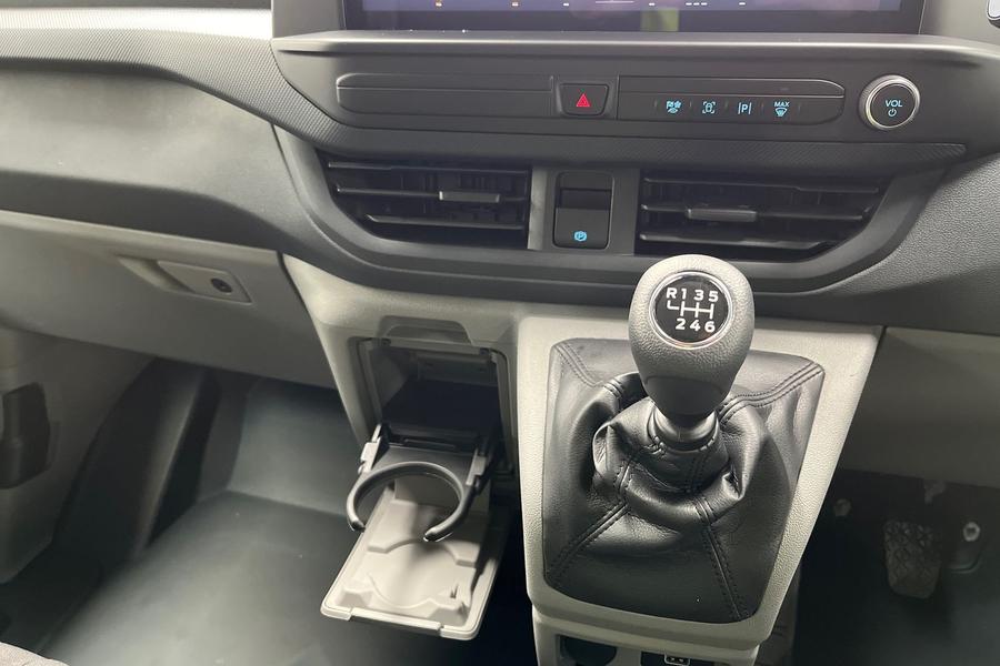 Ford TRANSIT CUSTOM Photo a60b2035-1e6c-424d-93c3-0e33991d24fb.jpg