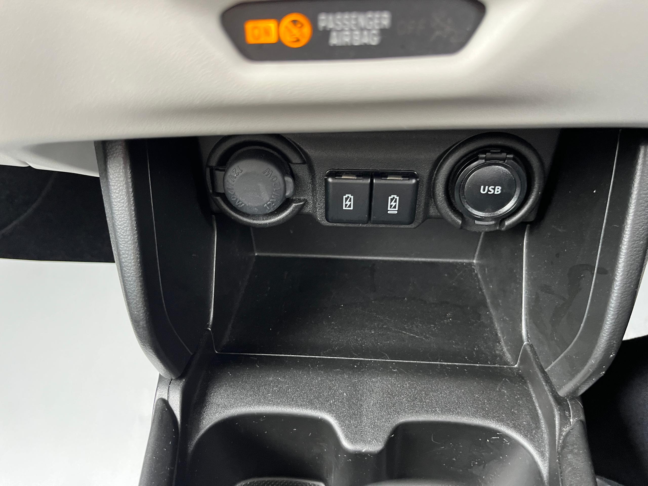Suzuki Swift Photo 30