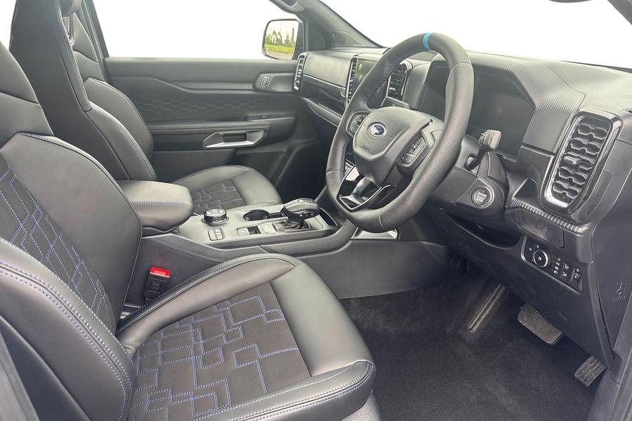 Ford RANGER Photo a61c8c93-05fe-46e3-ae6b-489056b85599.jpg