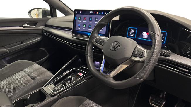 VOLKSWAGEN Golf Photo 6