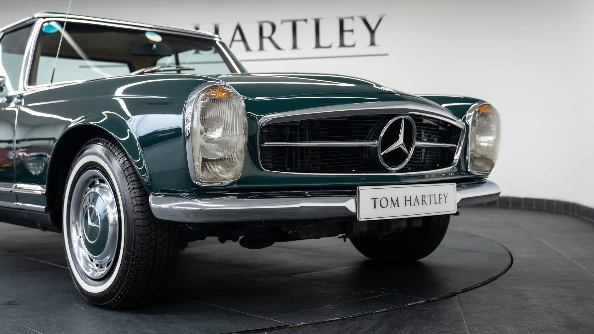 Mercedes-Benz 280 SL Photo a62a5a2f-f177-49ba-9e26-299ba0865ea0.jpg