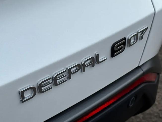 CHANGAN Deepal S07 Photo 24