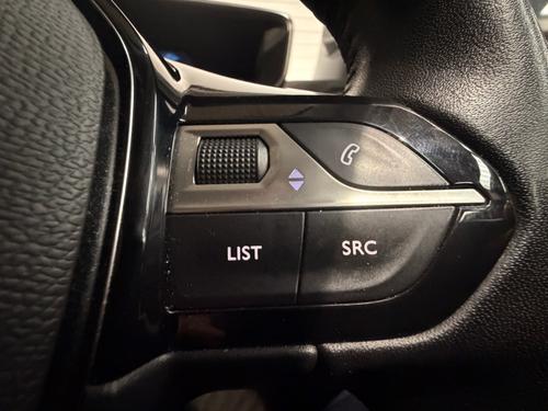 Peugeot 2008 Photo a63d2fd0-81f5-4f3d-a195-eb9988316530.jpeg