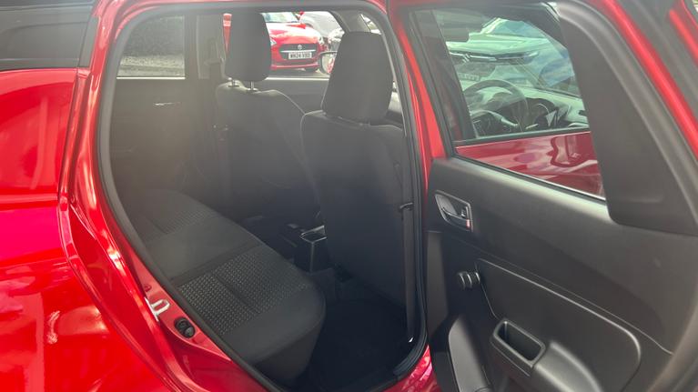 Used Suzuki Swift RV24MDZ 18